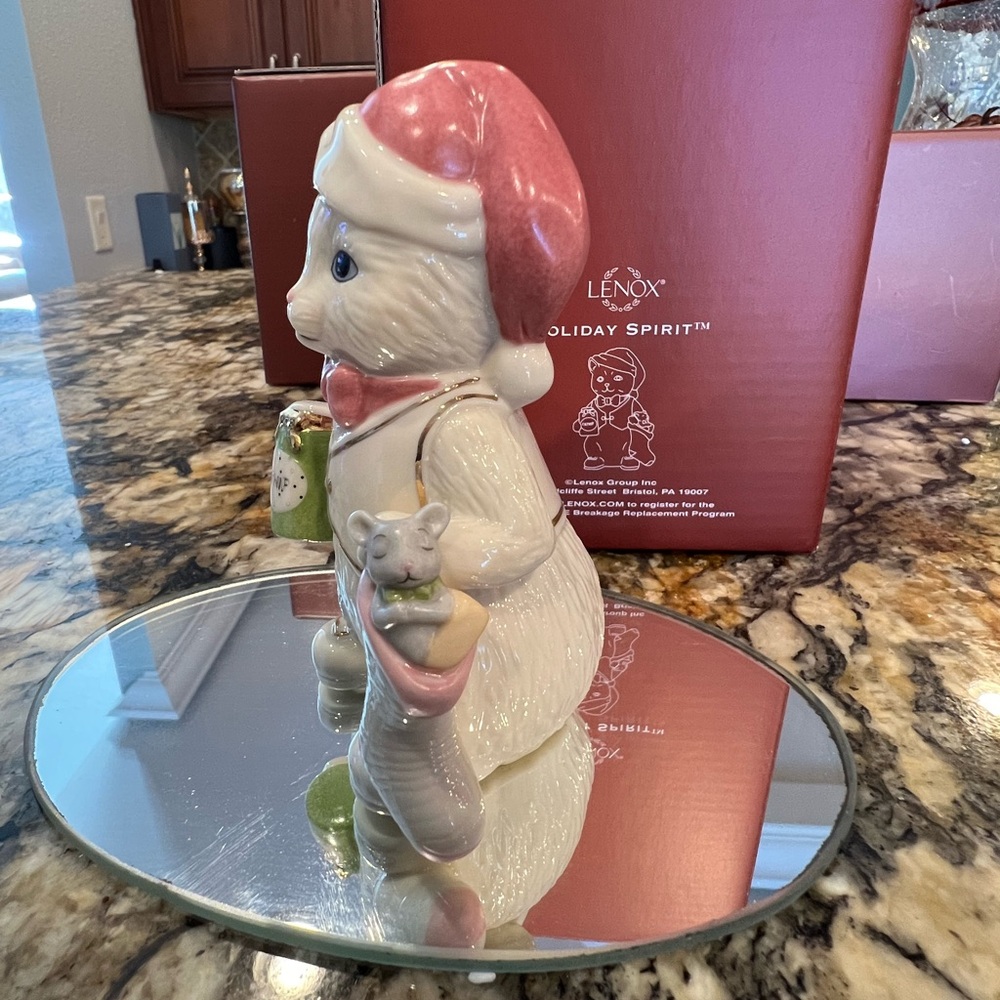 Lenox “Holiday Spirit” Cat Figurine - Picture 5 of 8
